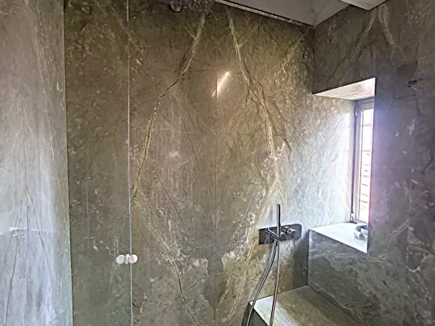 Immagine 23 di Appartamento in vendita  in Piazza Santa Maria delle Carceri a Prato