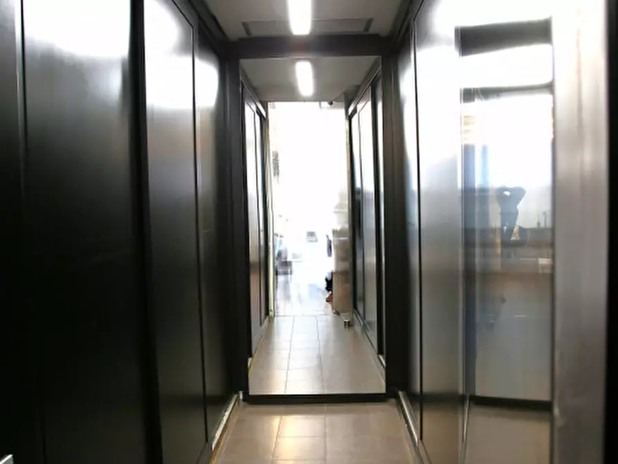 Immagine 26 di Appartamento in vendita  in Piazza Santa Maria delle Carceri a Prato