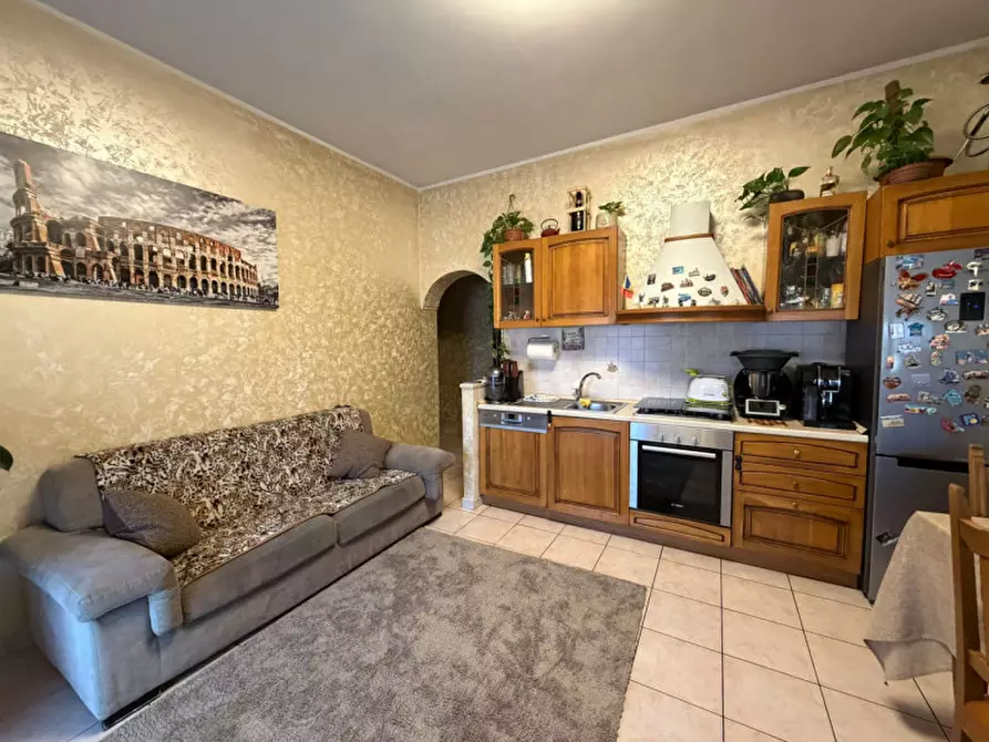 Immagine 1 di Appartamento in vendita  in Via Emilia Est, 26 a Parma