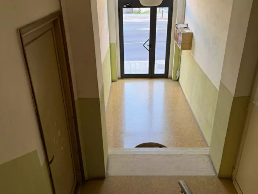 Immagine 15 di Appartamento in vendita  in Via Emilia Est, 26 a Parma