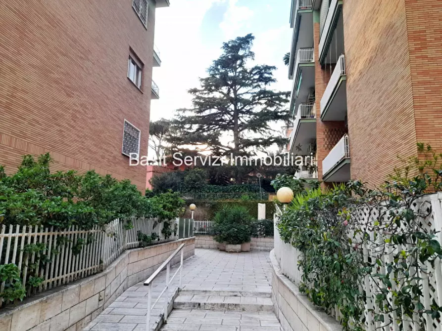Immagine 1 di Appartamento in affitto  in Viale dei Colli Portuensi a Roma