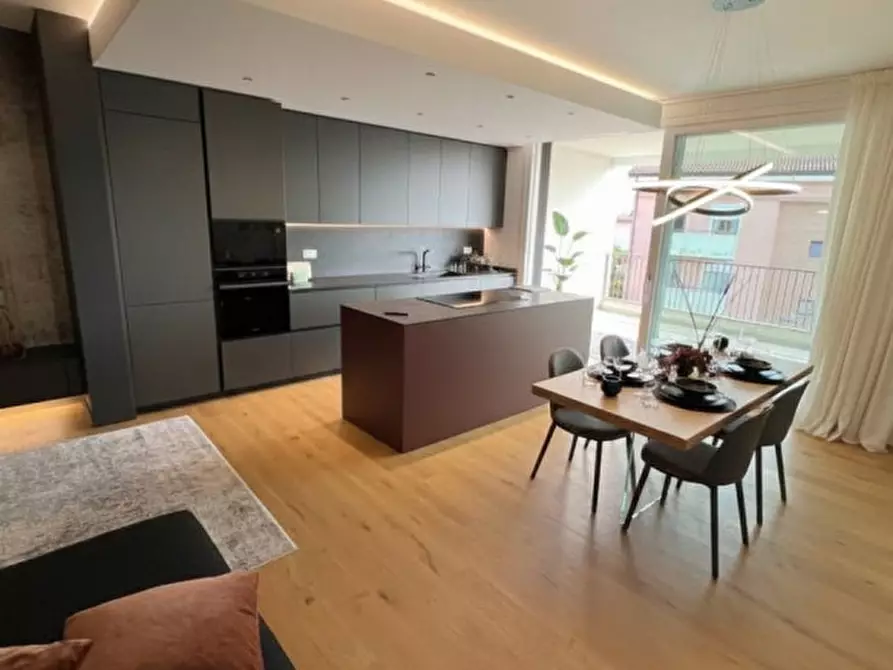 Immagine 1 di Appartamento in vendita  in via matteotti a Limena