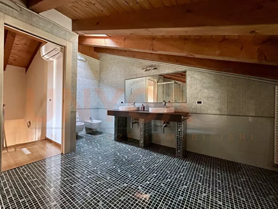 Immagine 27 di Appartamento in vendita  in Via Ippolito Nievo a Mestrino