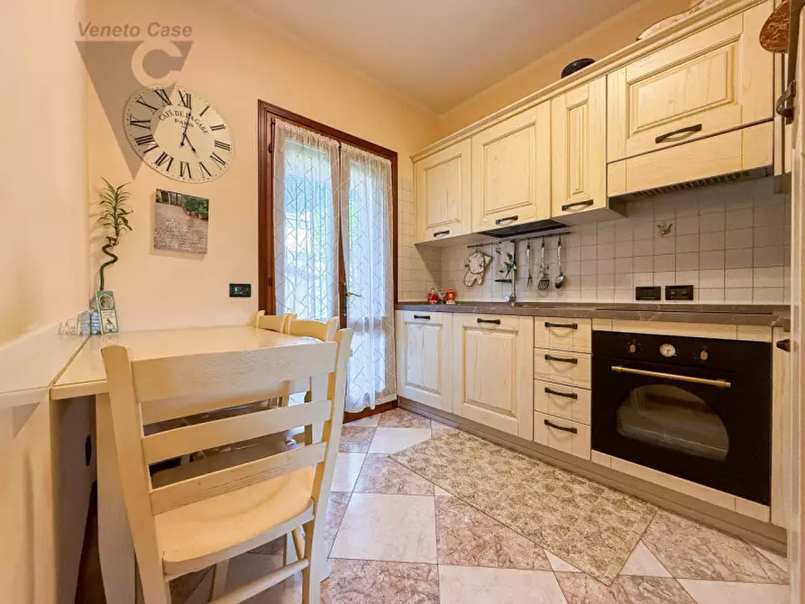 Immagine 11 di Casa trifamiliare in vendita  a Noventa Padovana