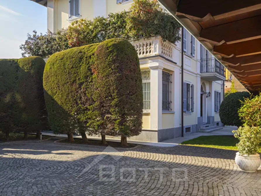 Immagine 10 di Villa in vendita  in Piazza Vittorio Cacciami 11 a Grignasco