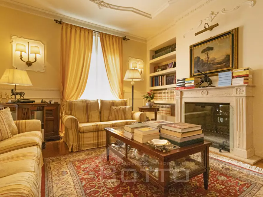 Immagine 20 di Villa in vendita  in Piazza Vittorio Cacciami 11 a Grignasco