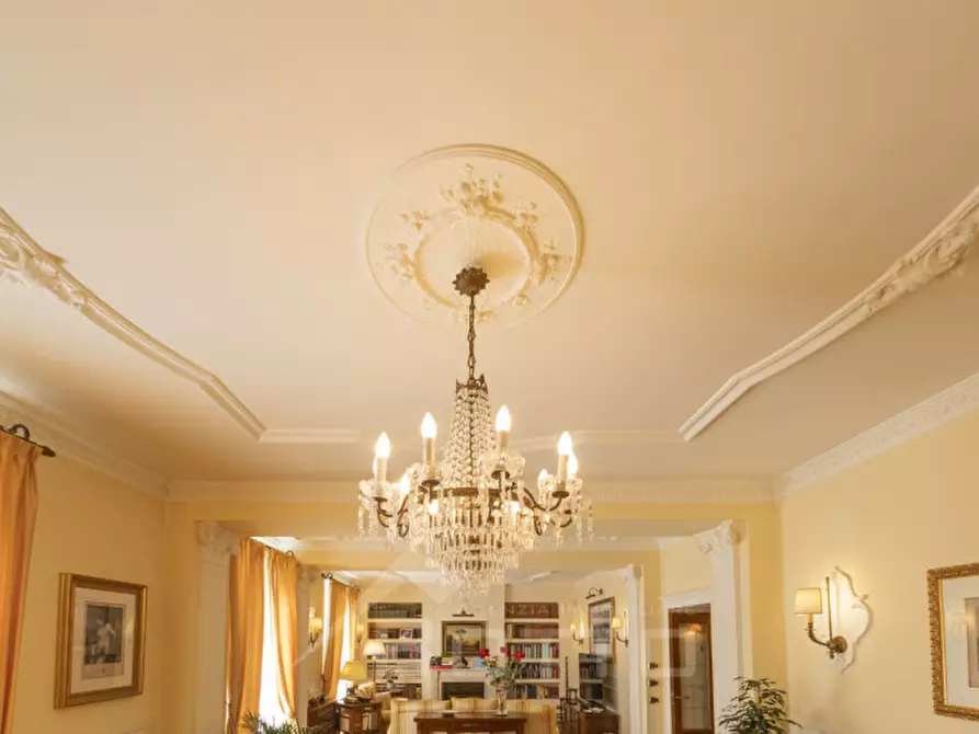 Immagine 23 di Villa in vendita  in Piazza Vittorio Cacciami 11 a Grignasco