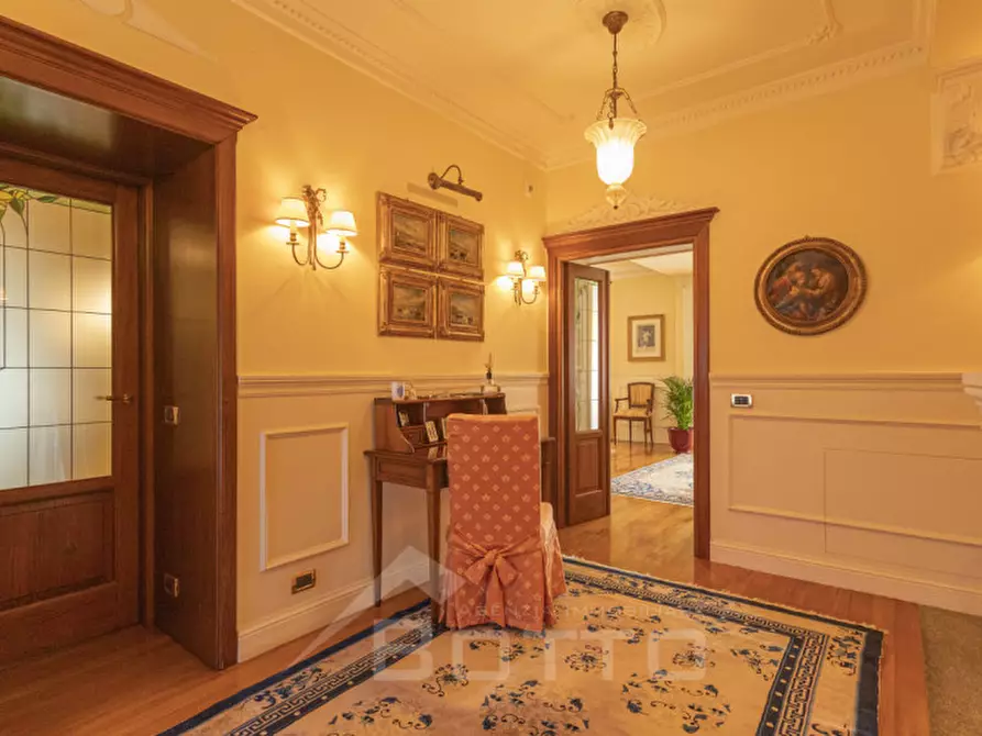 Immagine 39 di Villa in vendita  in Piazza Vittorio Cacciami 11 a Grignasco