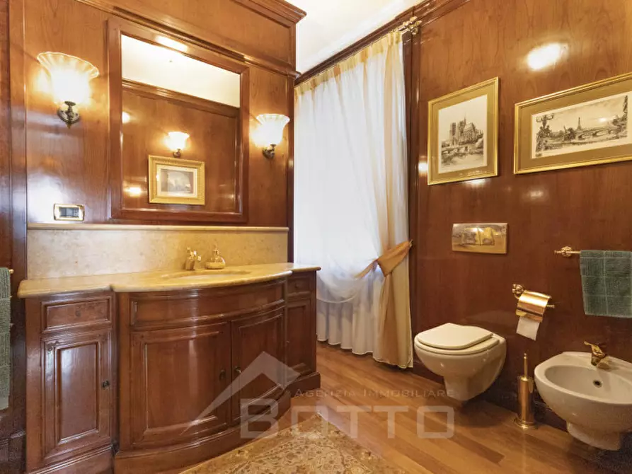 Immagine 49 di Villa in vendita  in Piazza Vittorio Cacciami 11 a Grignasco