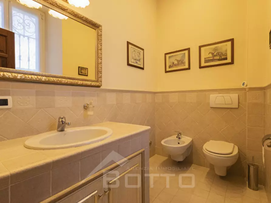Immagine 59 di Villa in vendita  in Piazza Vittorio Cacciami 11 a Grignasco