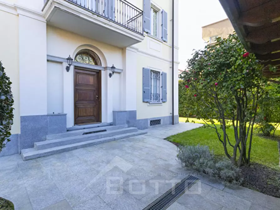 Immagine 87 di Villa in vendita  in Piazza Vittorio Cacciami 11 a Grignasco