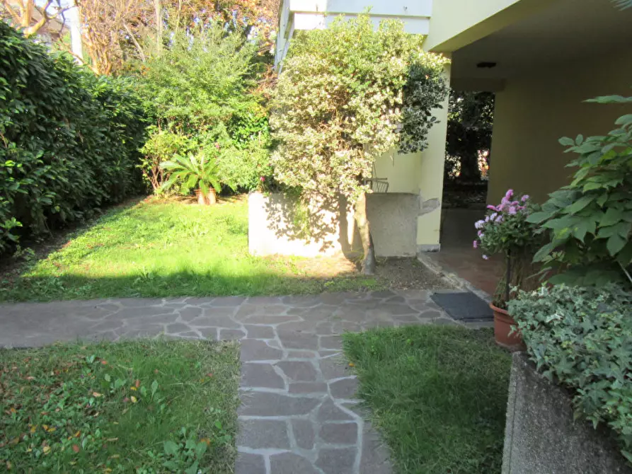 Immagine 1 di Casa indipendente in vendita  a Padova