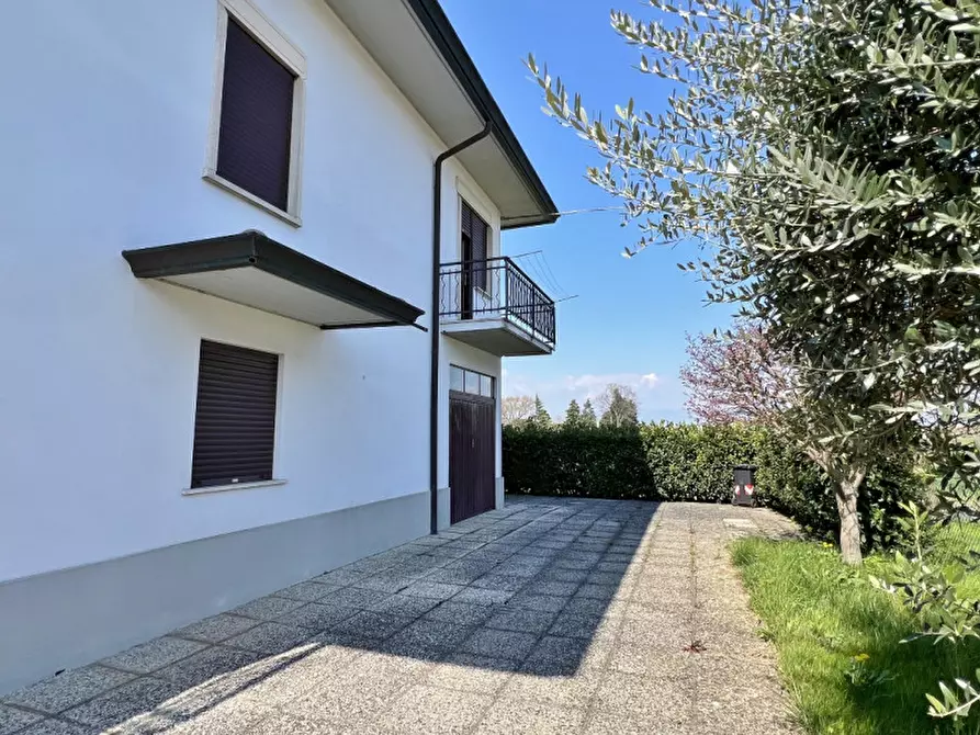 Immagine 2 di Casa indipendente in vendita  in Strada della Paglia a Vicenza