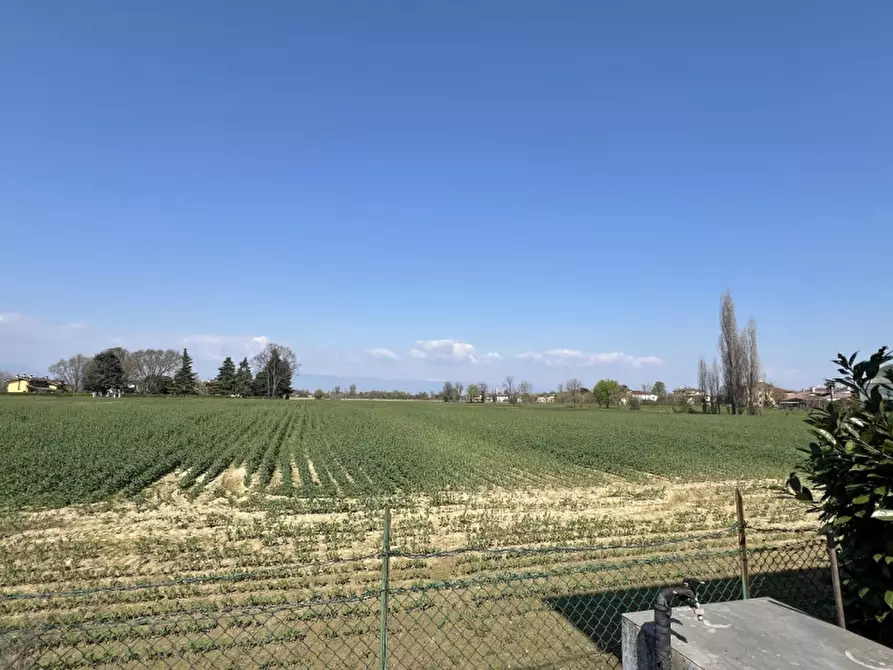 Immagine 4 di Casa indipendente in vendita  in Strada della Paglia a Vicenza