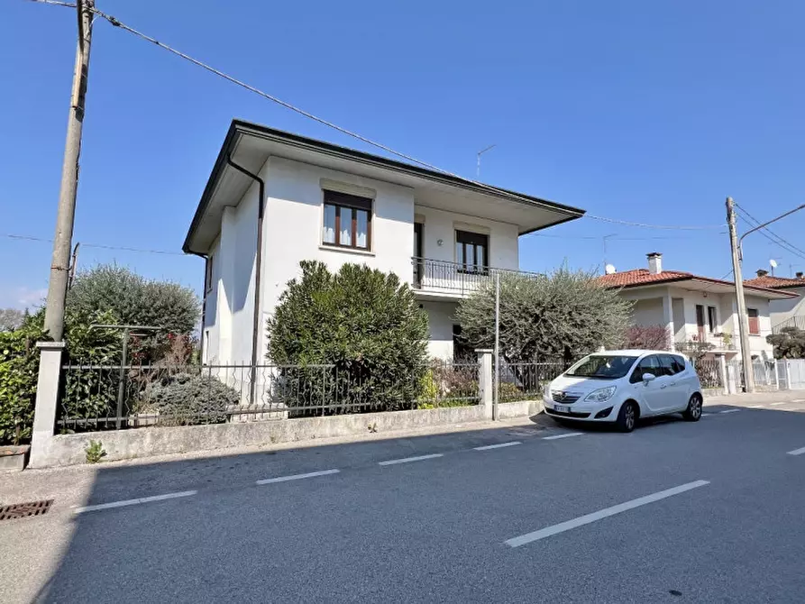 Immagine 26 di Casa indipendente in vendita  in Strada della Paglia a Vicenza