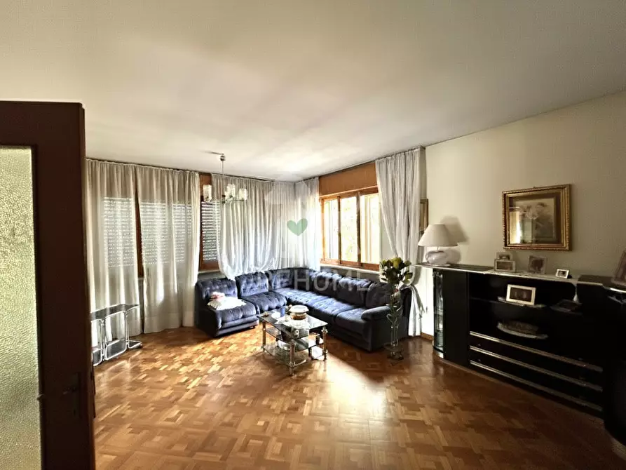 Immagine 2 di Villa in vendita  in Via Gabrin,11 a Tarcento