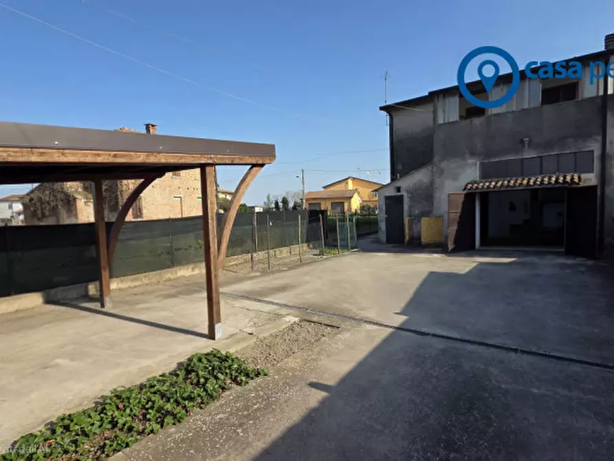 Immagine 1 di Villetta a schiera in vendita  in Via Don Minzoni, 37 a Ceregnano