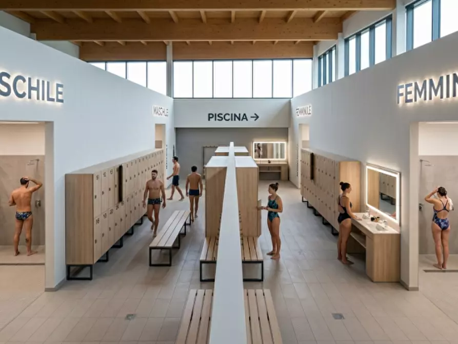 Immagine 4 di Hotel in vendita  in Via lugomare ponente a Cesenatico