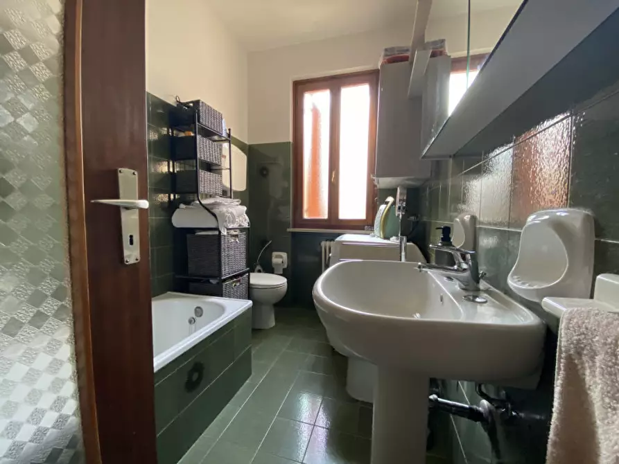 Immagine 10 di Appartamento in vendita  in Via Sebino a Peschiera Del Garda