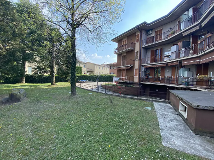 Immagine 16 di Appartamento in vendita  in Via Sebino a Peschiera Del Garda
