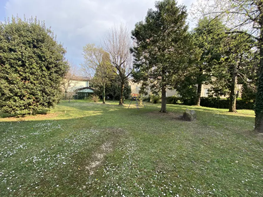 Immagine 18 di Appartamento in vendita  in Via Sebino a Peschiera Del Garda