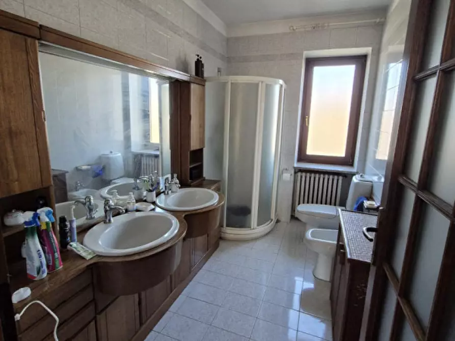 Immagine 16 di Appartamento in vendita  in via San Rocco a Chivasso