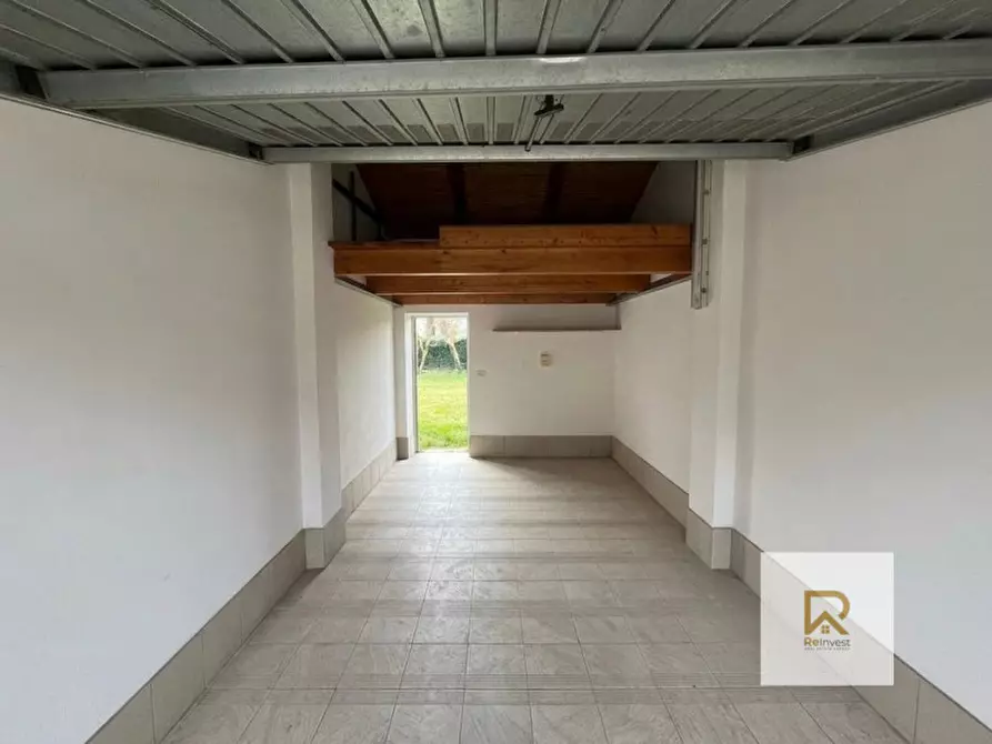 Immagine 20 di Appartamento in vendita  in via San Rocco a Chivasso