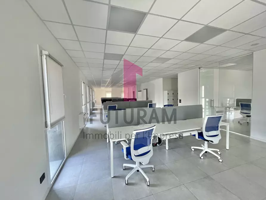 Immagine 4 di Ufficio in affitto  a Vicenza