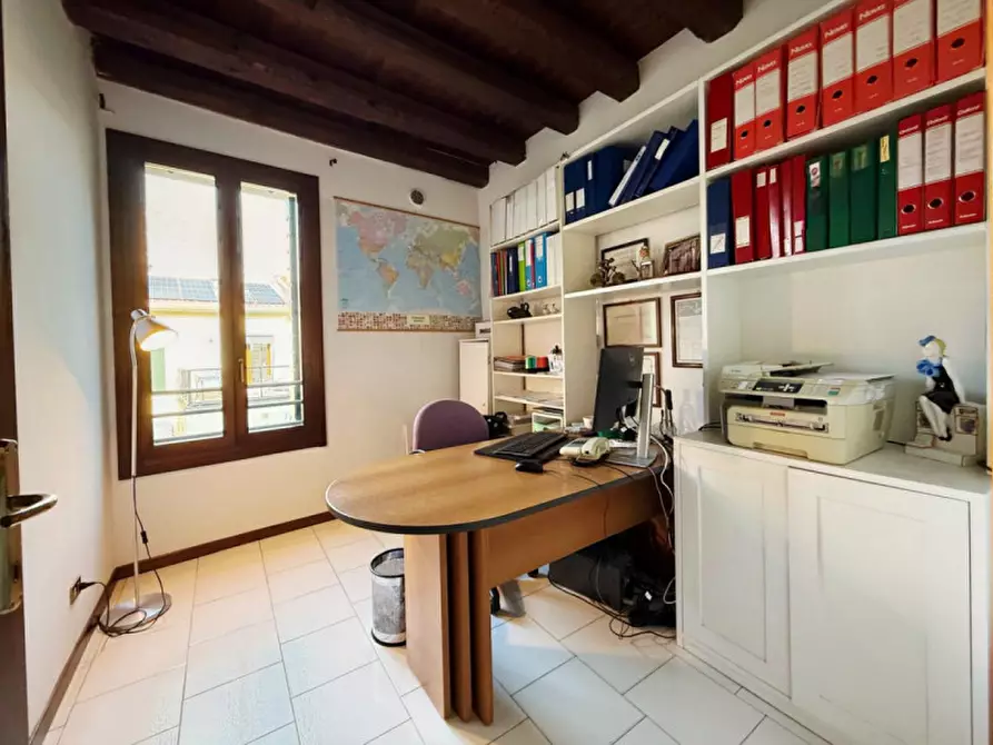 Immagine 6 di Ufficio in affitto  in VIA CAVOUR a Este