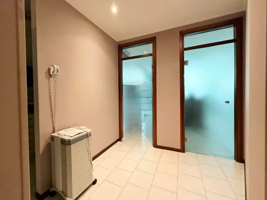 Immagine 9 di Ufficio in affitto  in VIA CAVOUR a Este