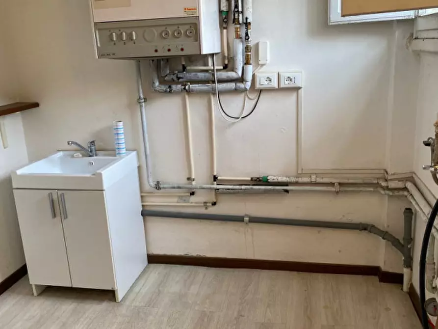 Immagine 10 di Appartamento in vendita  in Via Val di Setta a Sasso Marconi