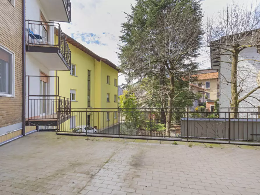 Immagine 18 di Appartamento in vendita  in Viale Vittorio Veneto 184 a Borgosesia