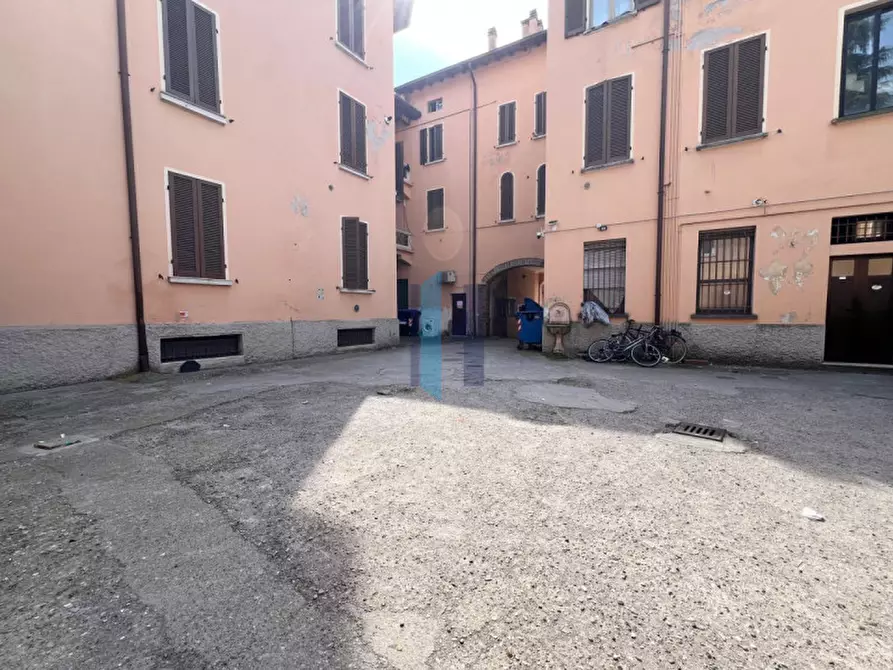 Immagine 6 di Garage in vendita  in Via Milano a Brescia