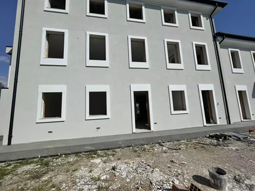 Immagine 5 di Attico in vendita  in Via Schiavonesca Marosticana a Asolo