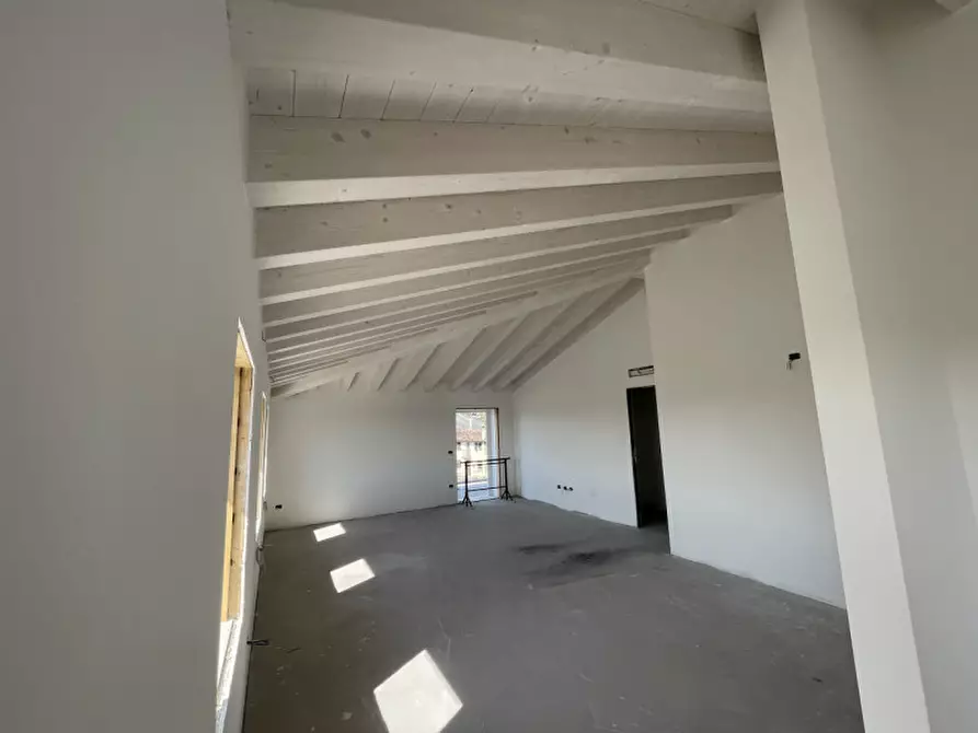 Immagine 9 di Attico in vendita  in Via Schiavonesca Marosticana a Asolo