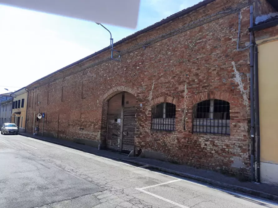 Immagine 3 di Rustico / casale in vendita  in Via Venti Settembre a Gabbioneta Binanuova