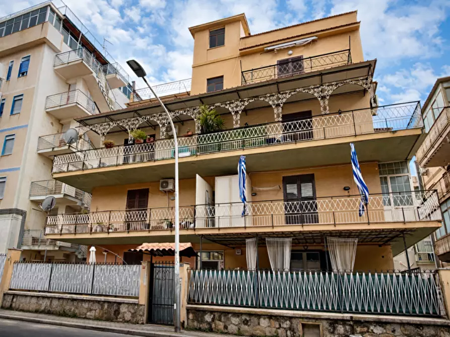 Immagine 1 di Appartamento in vendita  in VIA JOHN FIZGERALD KENNEDY a Capaci