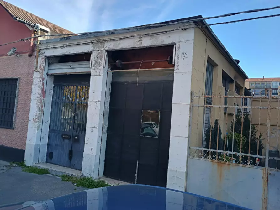 Immagine 7 di Laboratorio in vendita  in Via Crea 15 a Torino