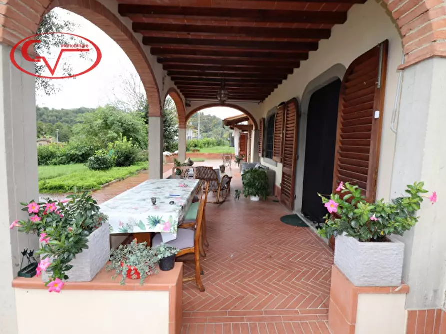 Immagine 2 di Villa in vendita  in Via Chiantigiana a Montevarchi