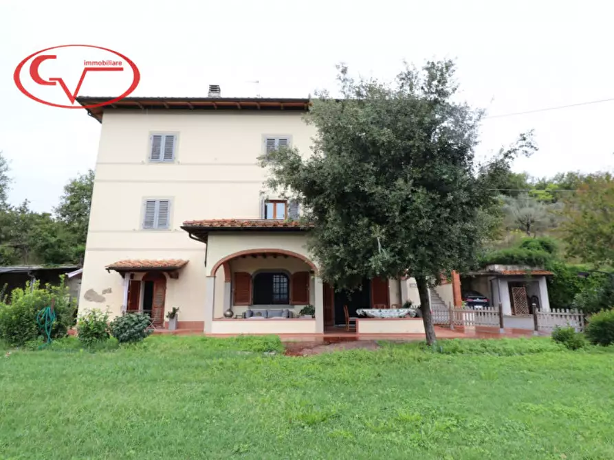 Immagine 8 di Villa in vendita  in Via Chiantigiana a Montevarchi