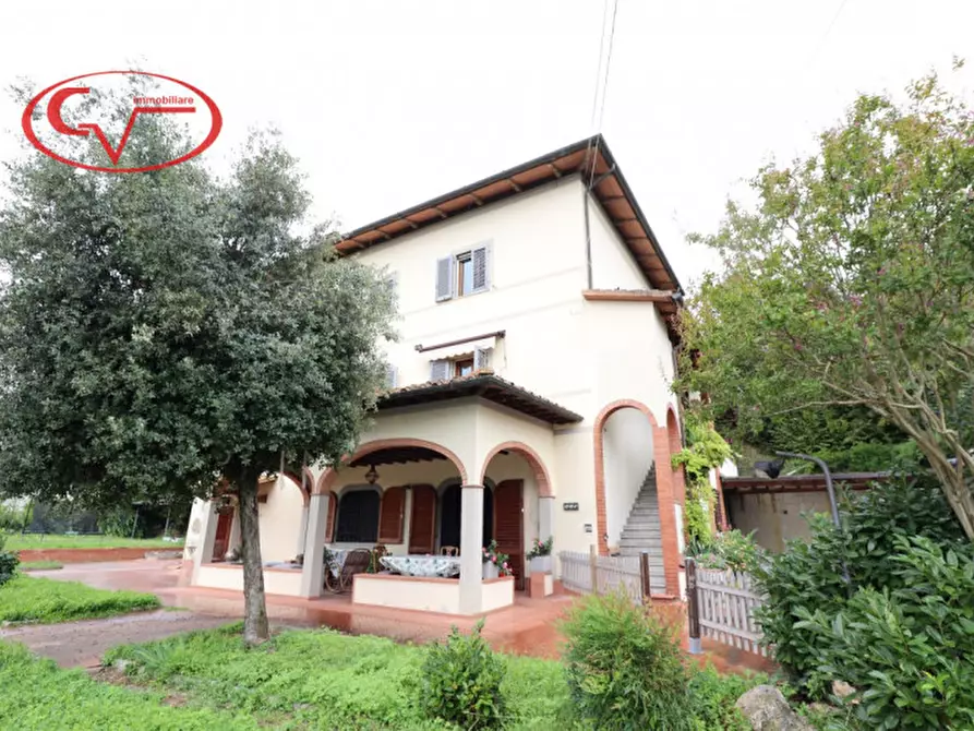 Immagine 10 di Villa in vendita  in Via Chiantigiana a Montevarchi