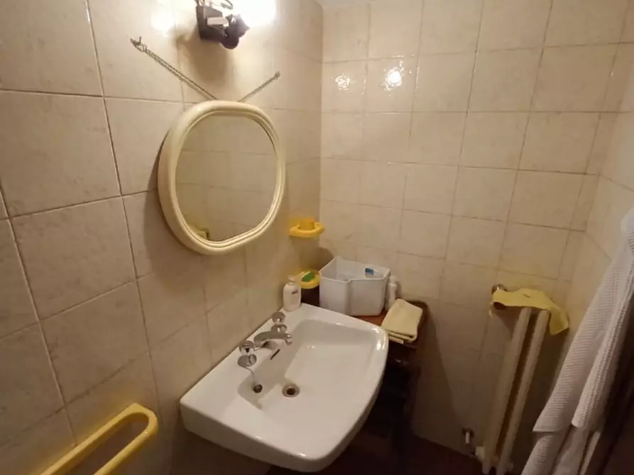 Immagine 55 di Casa bifamiliare in vendita  in Via Monte Lozzo a Abano Terme