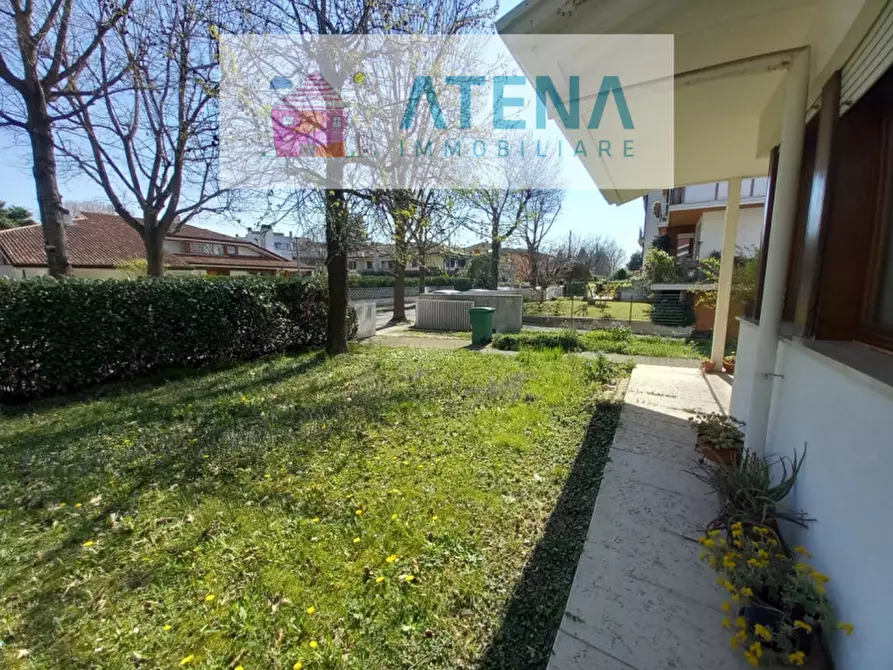 Immagine 59 di Casa bifamiliare in vendita  in Via Monte Lozzo a Abano Terme