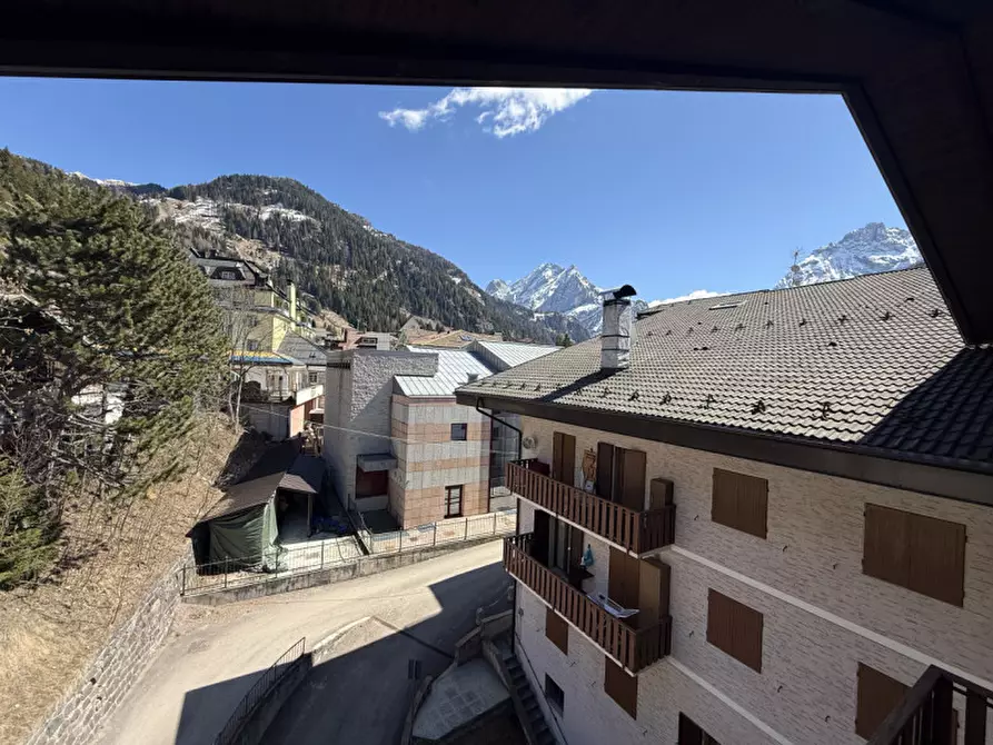 Immagine 3 di Appartamento in vendita  in Via Roma 56 a Canazei