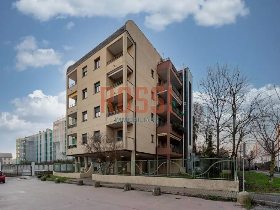 Immagine 1 di Appartamento in affitto  in VIALE  EUROPA a Monza