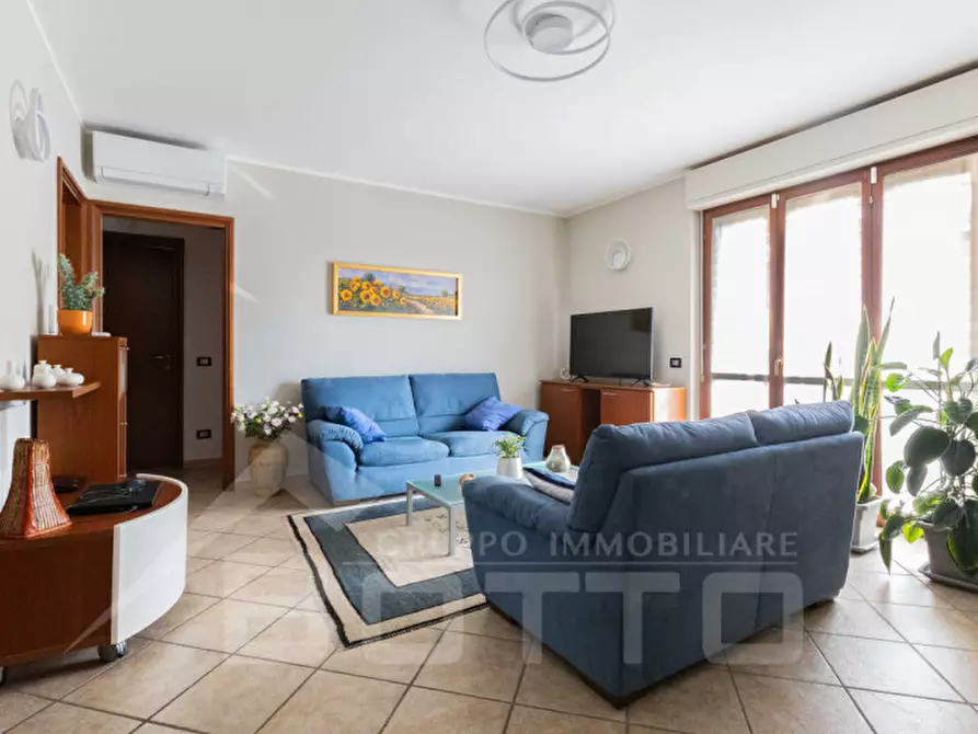 Immagine 6 di Appartamento in vendita  in Via San Giovanni a Oleggio