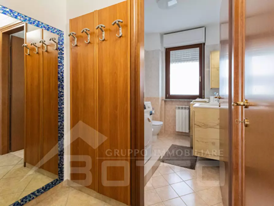 Immagine 11 di Appartamento in vendita  in Via San Giovanni a Oleggio