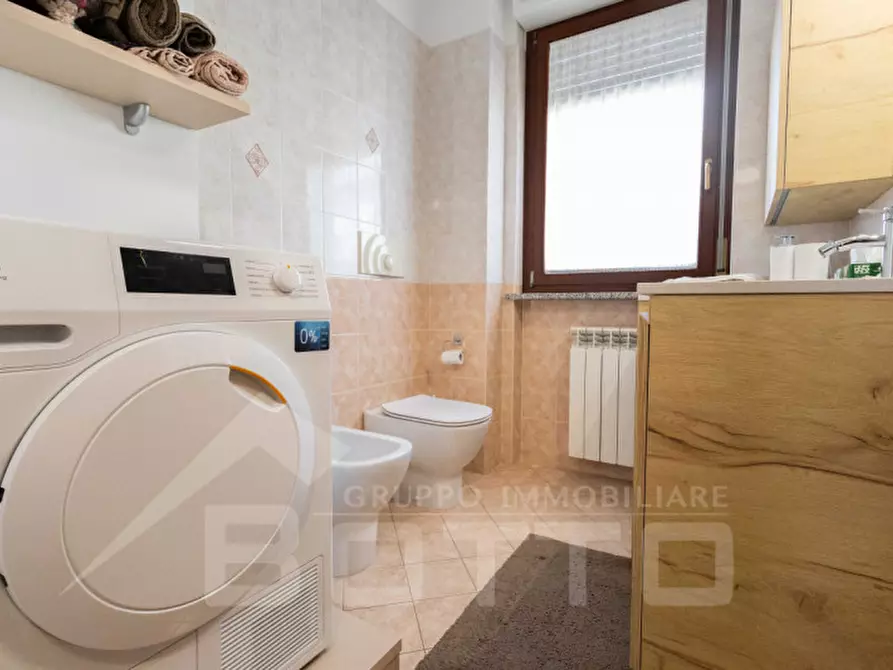 Immagine 12 di Appartamento in vendita  in Via San Giovanni a Oleggio