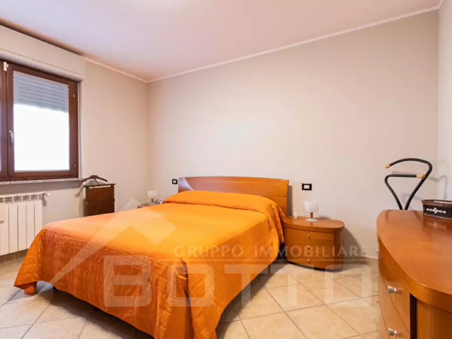 Immagine 18 di Appartamento in vendita  in Via San Giovanni a Oleggio