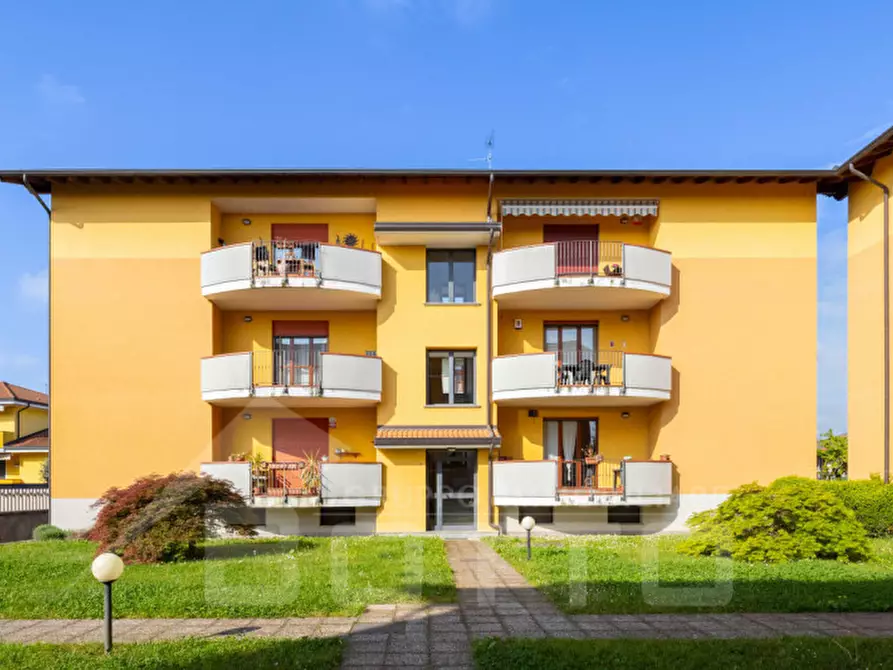 Immagine 20 di Appartamento in vendita  in Via San Giovanni a Oleggio
